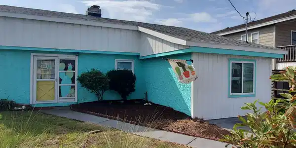 105 W Avalon Drive