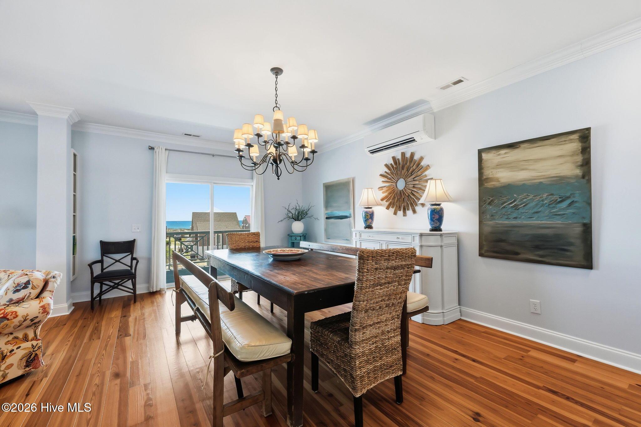Image 3: 58-web-or-mls-112 B Robin Ave 116