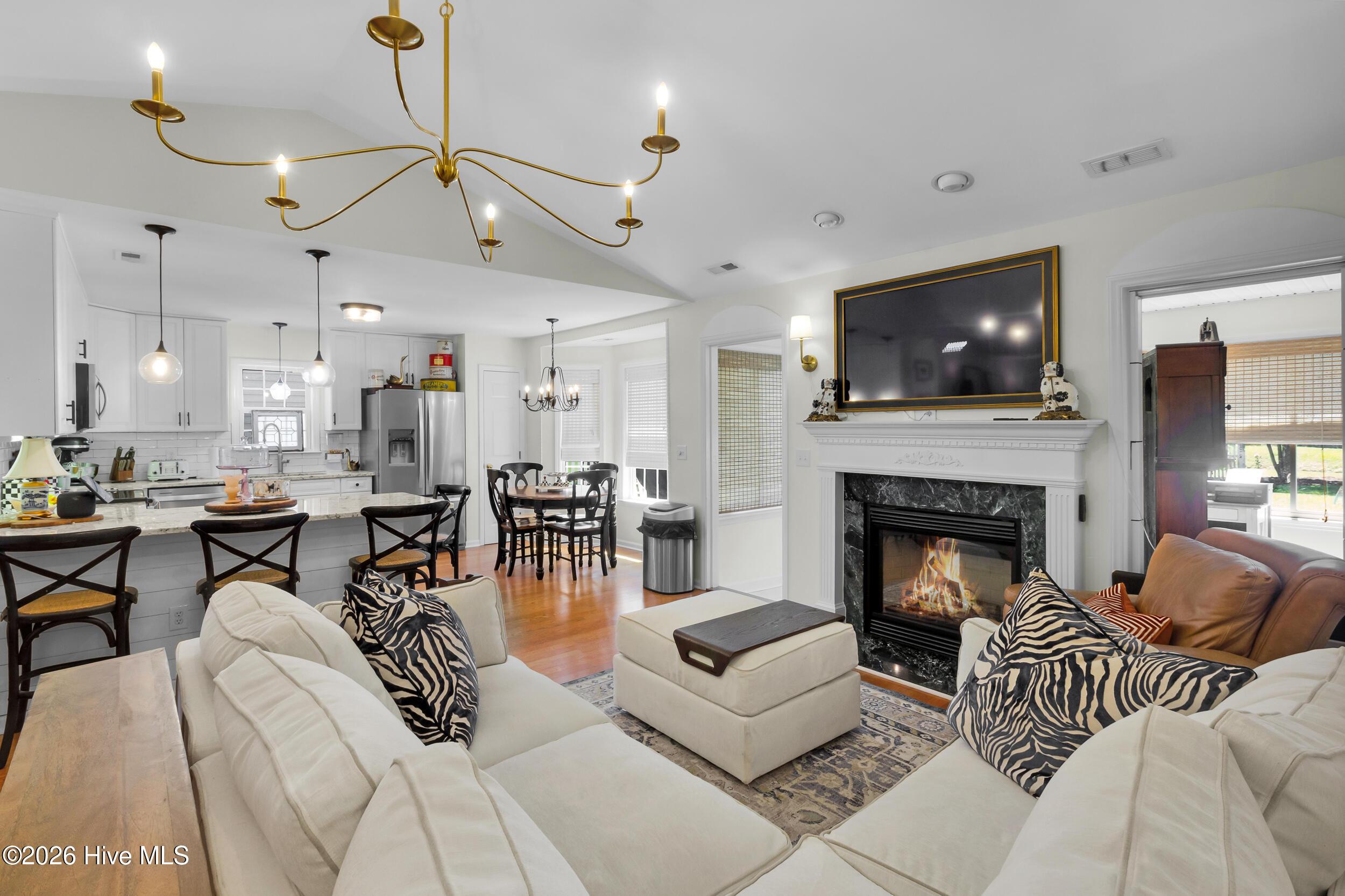 Image 3: 113 Bermuda View, New Bern, NC 28560