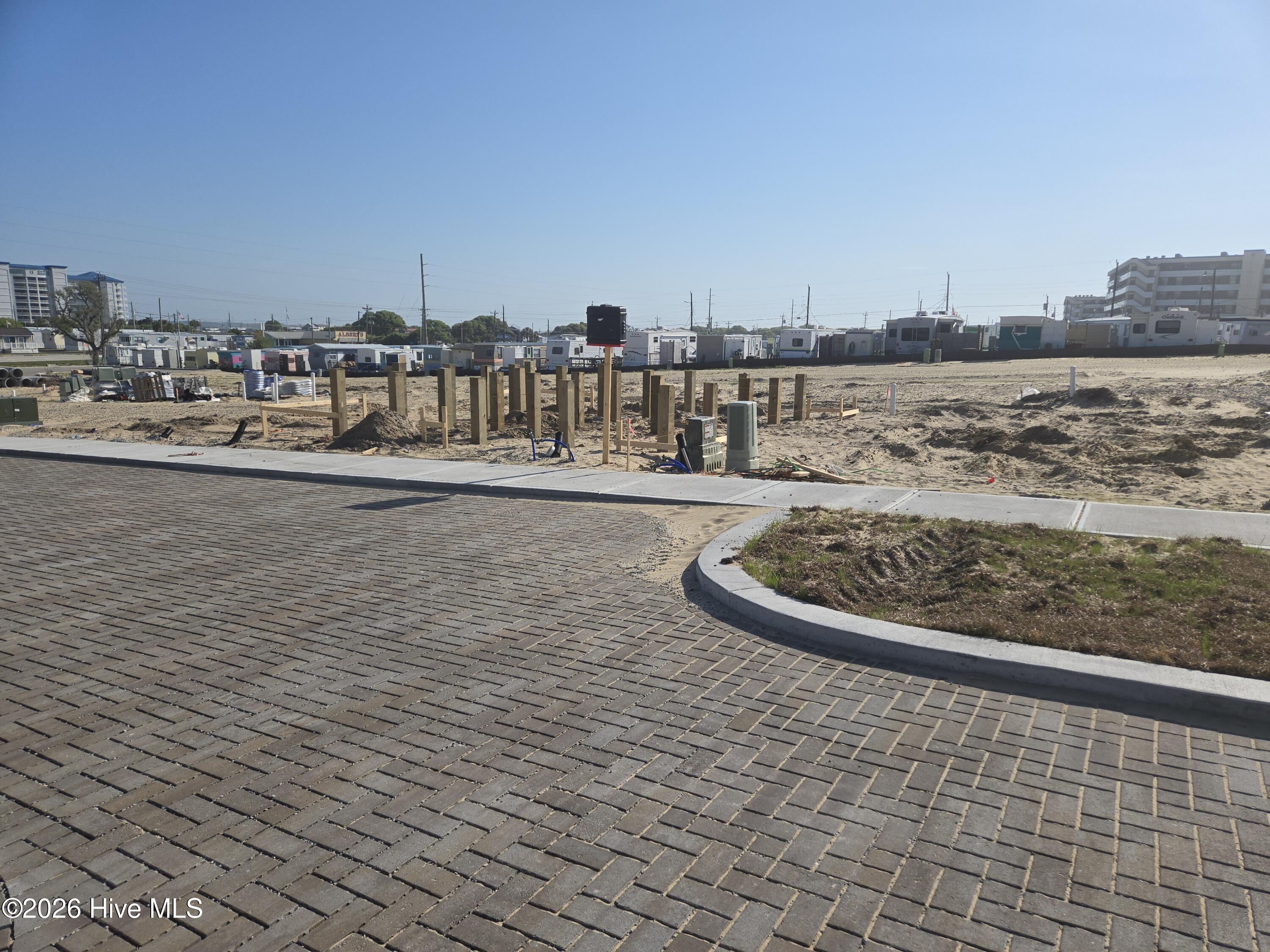 Image 3: Lot 47