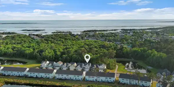 Image 2: Beautiful home in Beau Coast West