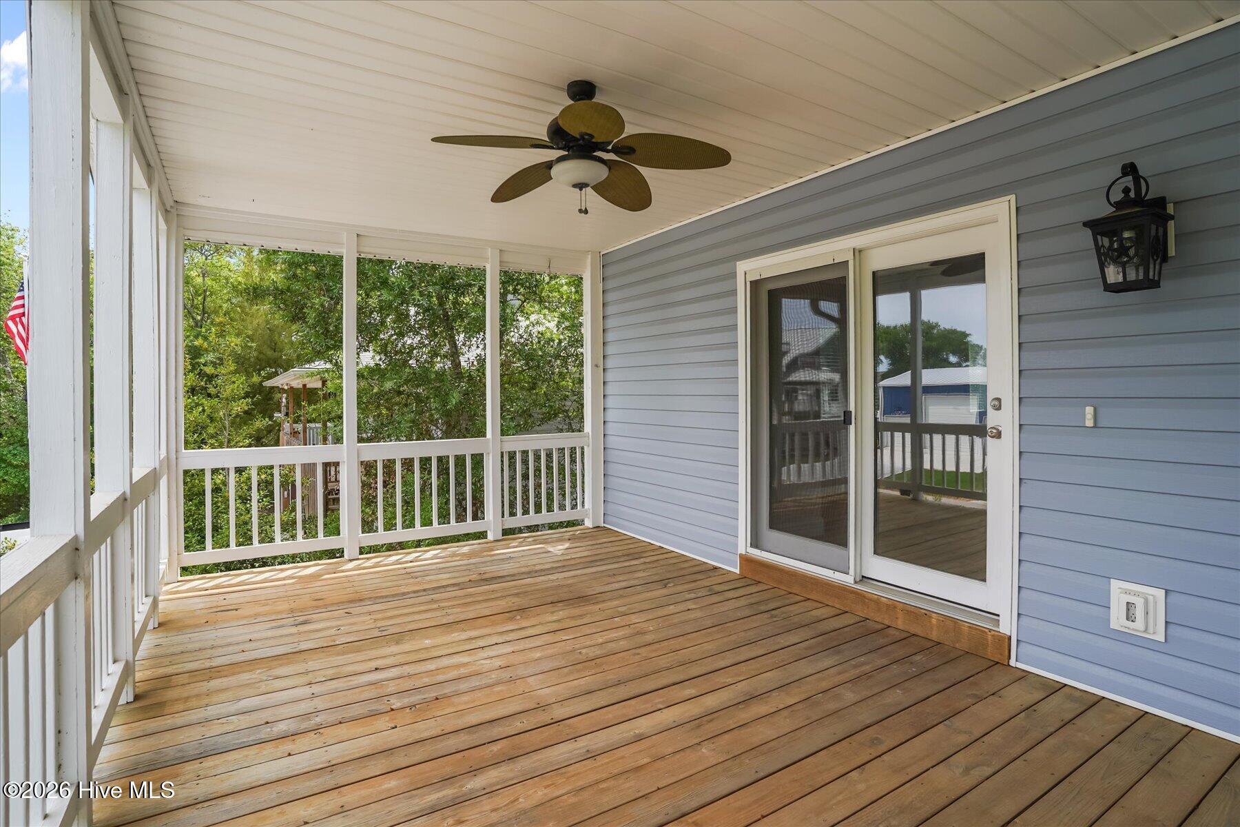 Image 4: 08-Front Porch