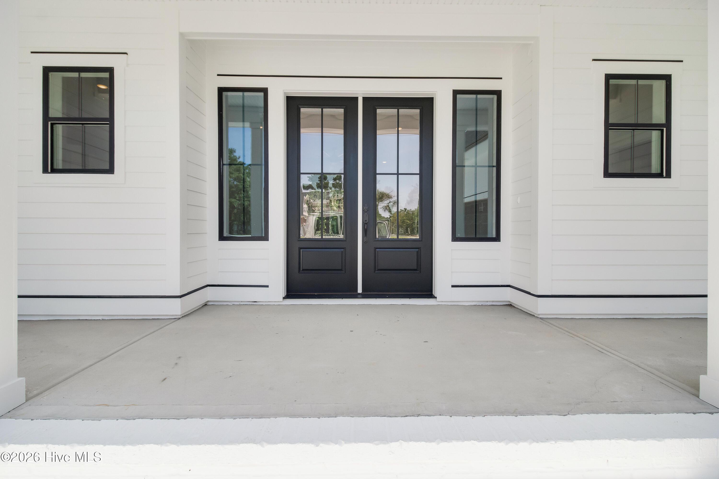 Image 3: 568 Hearthside-4