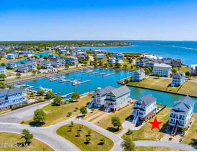 101 Nautical Pointe