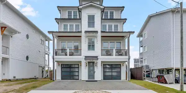 707 Canal Drive