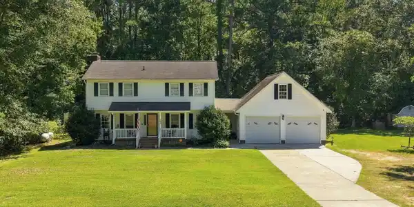 Image 2: 5-web-or-mls-DJI_20260917121646_0014_D
