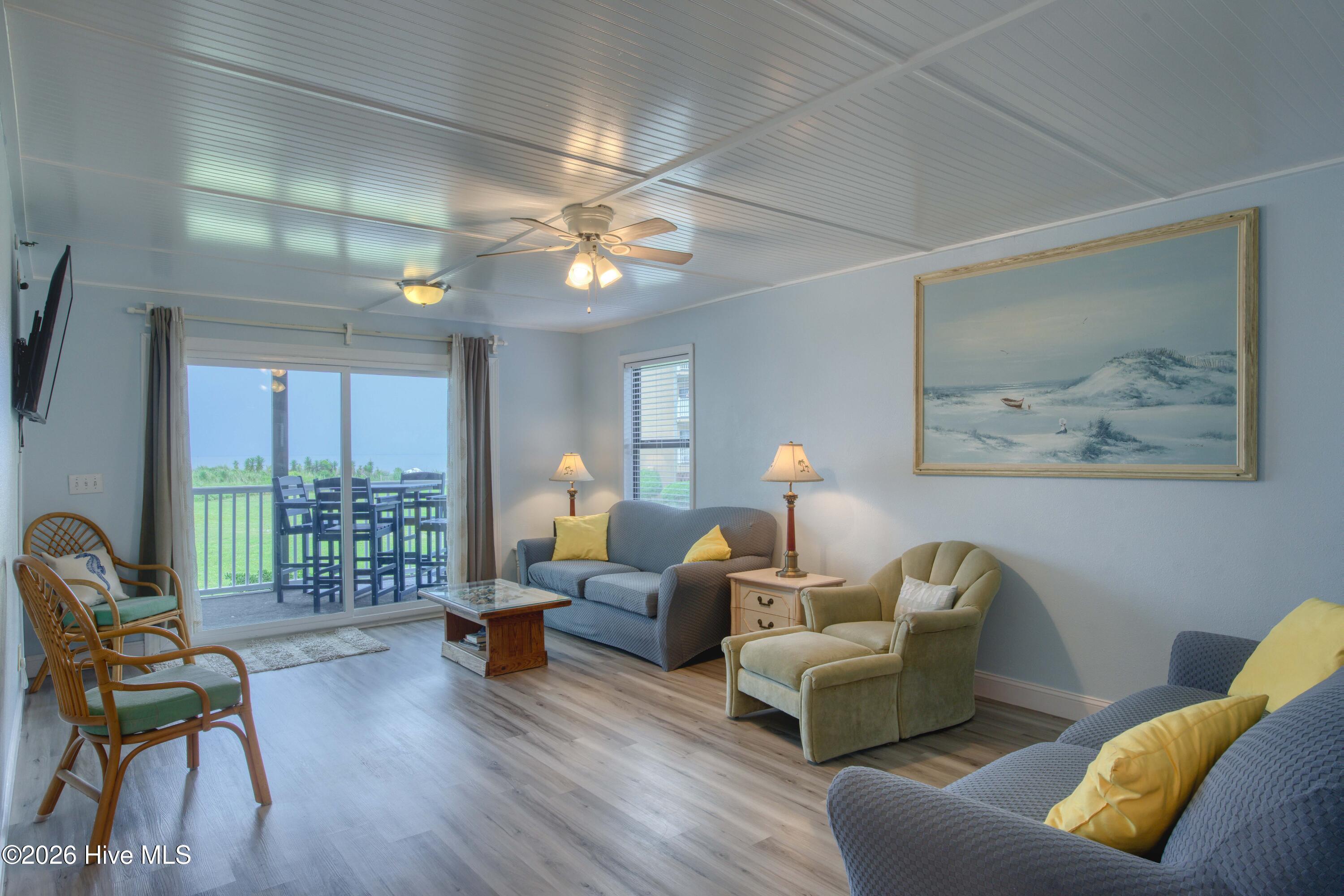 Image 2: 1104 Shipwatch - Interiors - Edited