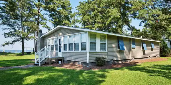 2995 Hickory Point Road