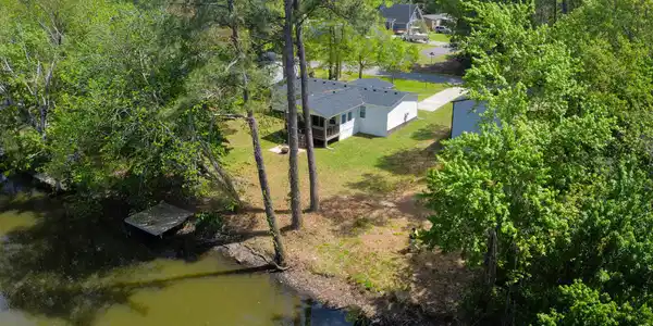 182 West Island Trail