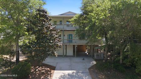 104 SW 28th Street