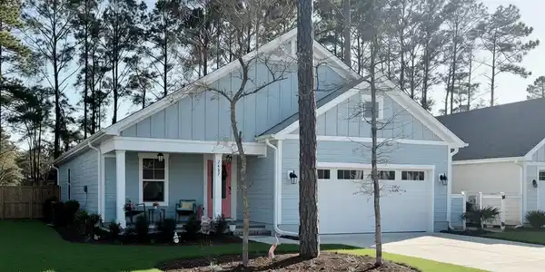 2487 Lake Ridge Drive