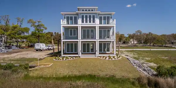 Image 4: 4-web-or-mls-DJI_20250417111933_0691_D