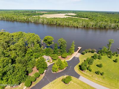 124 Windsong Point