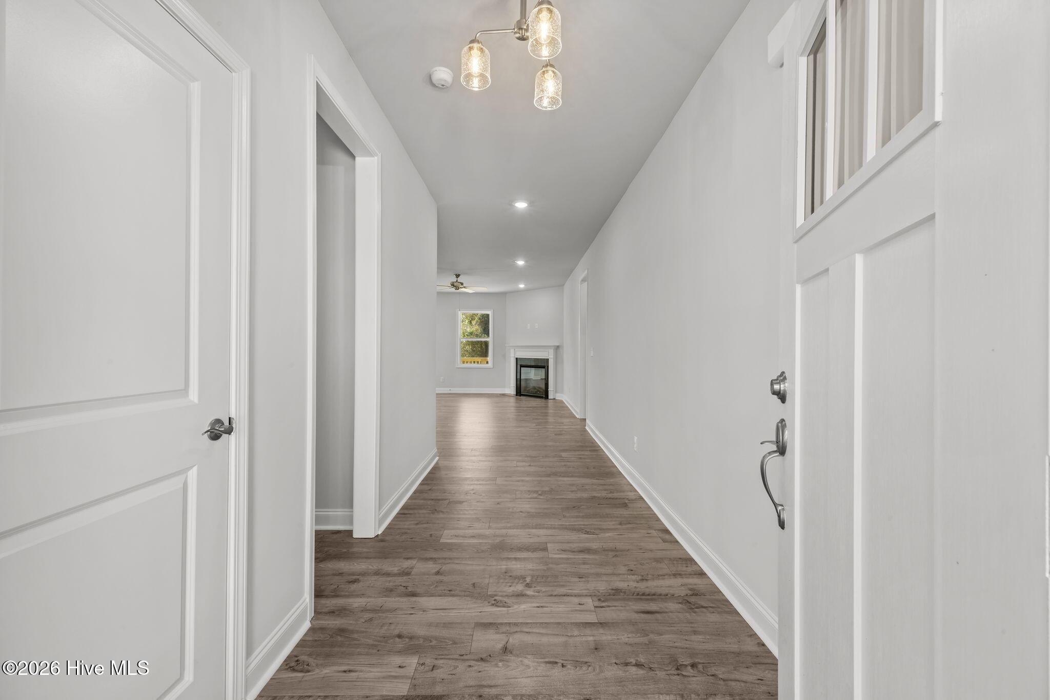 Image 4: 6-web-or-mls-0C0A1340