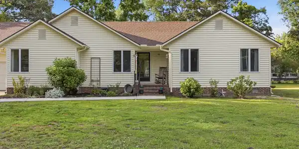 935 Soundside Road