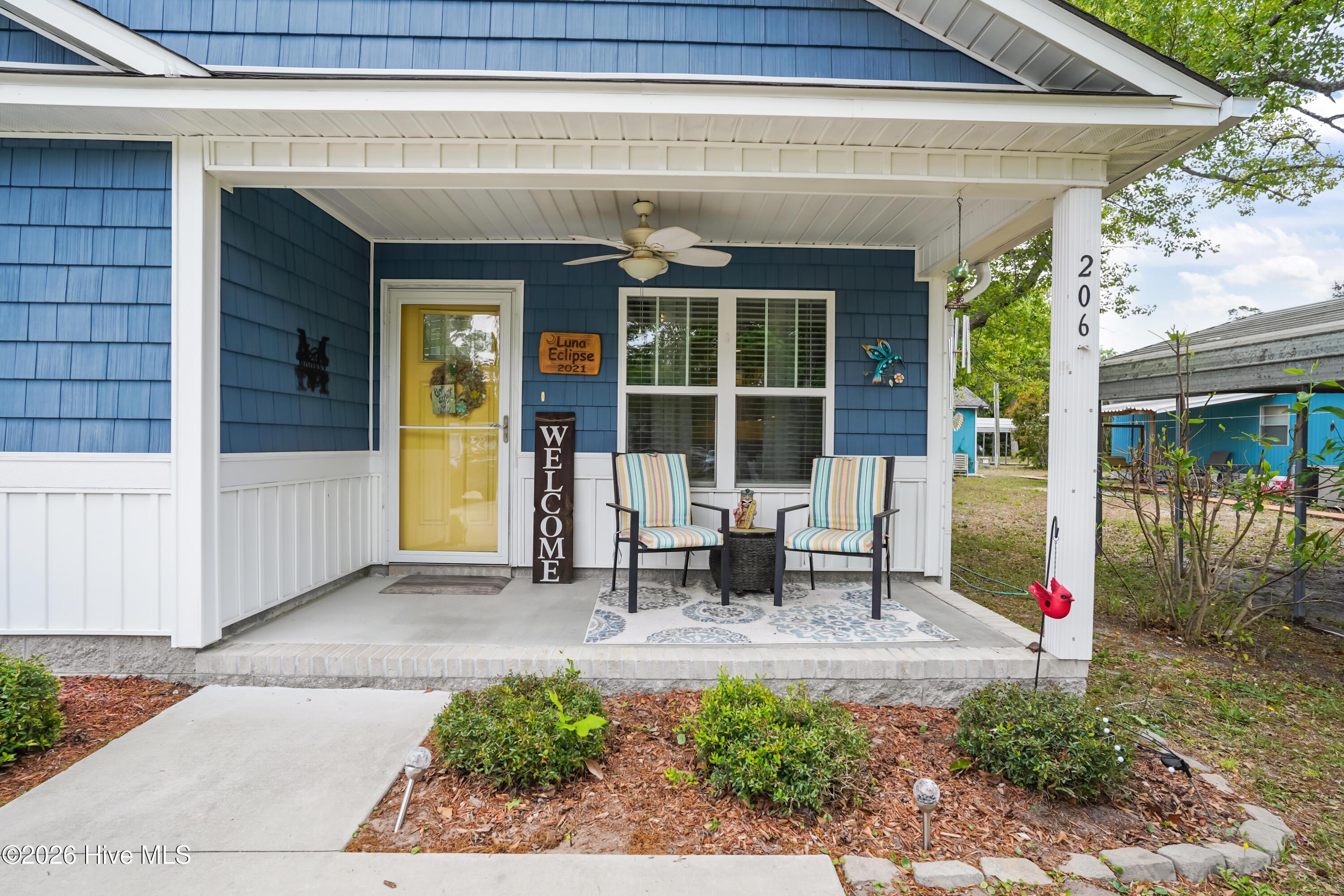 Image 3: 05-Front Entrance