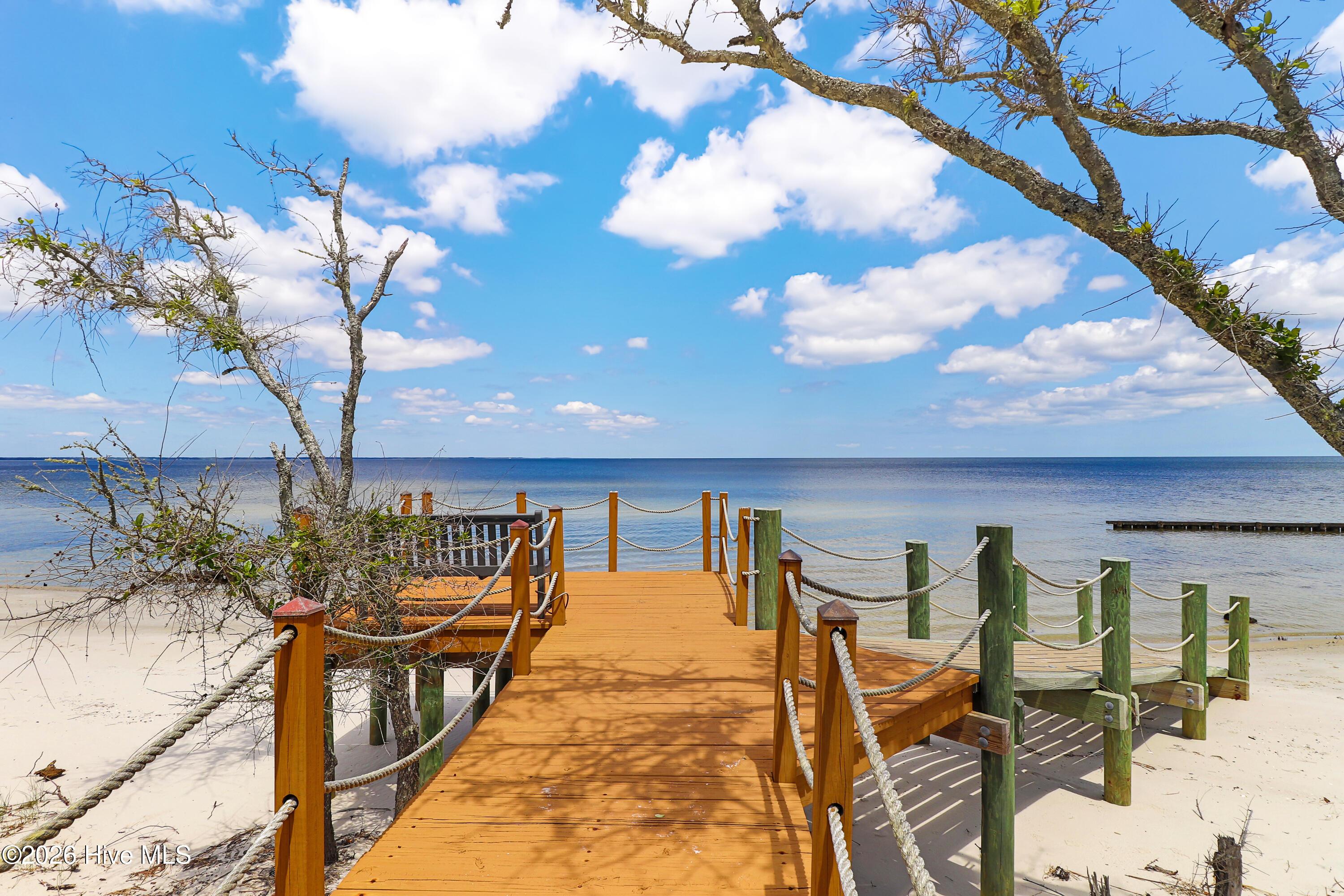 Image 4: Sandy Point private beach