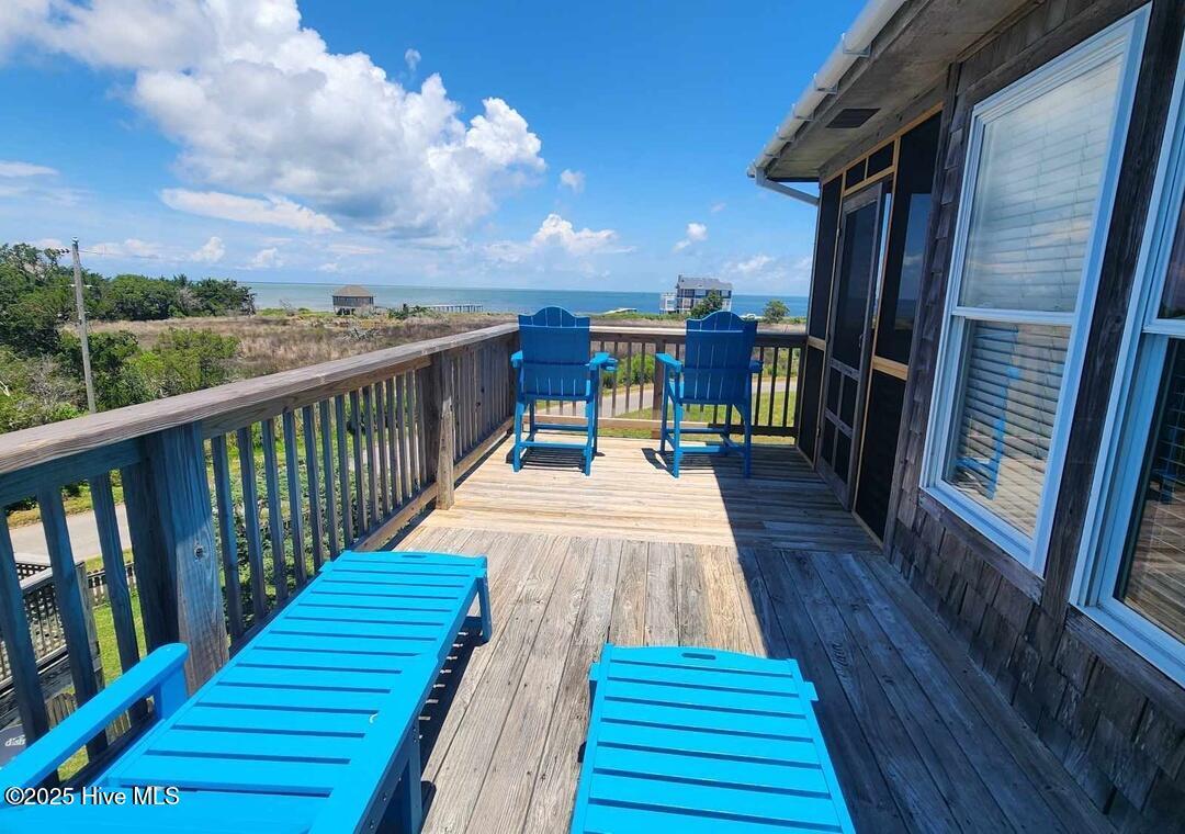 Image 4: Deck Second Floor