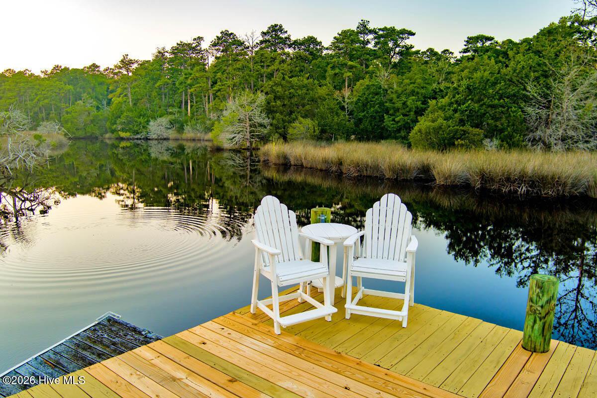 Image 3: Dock
