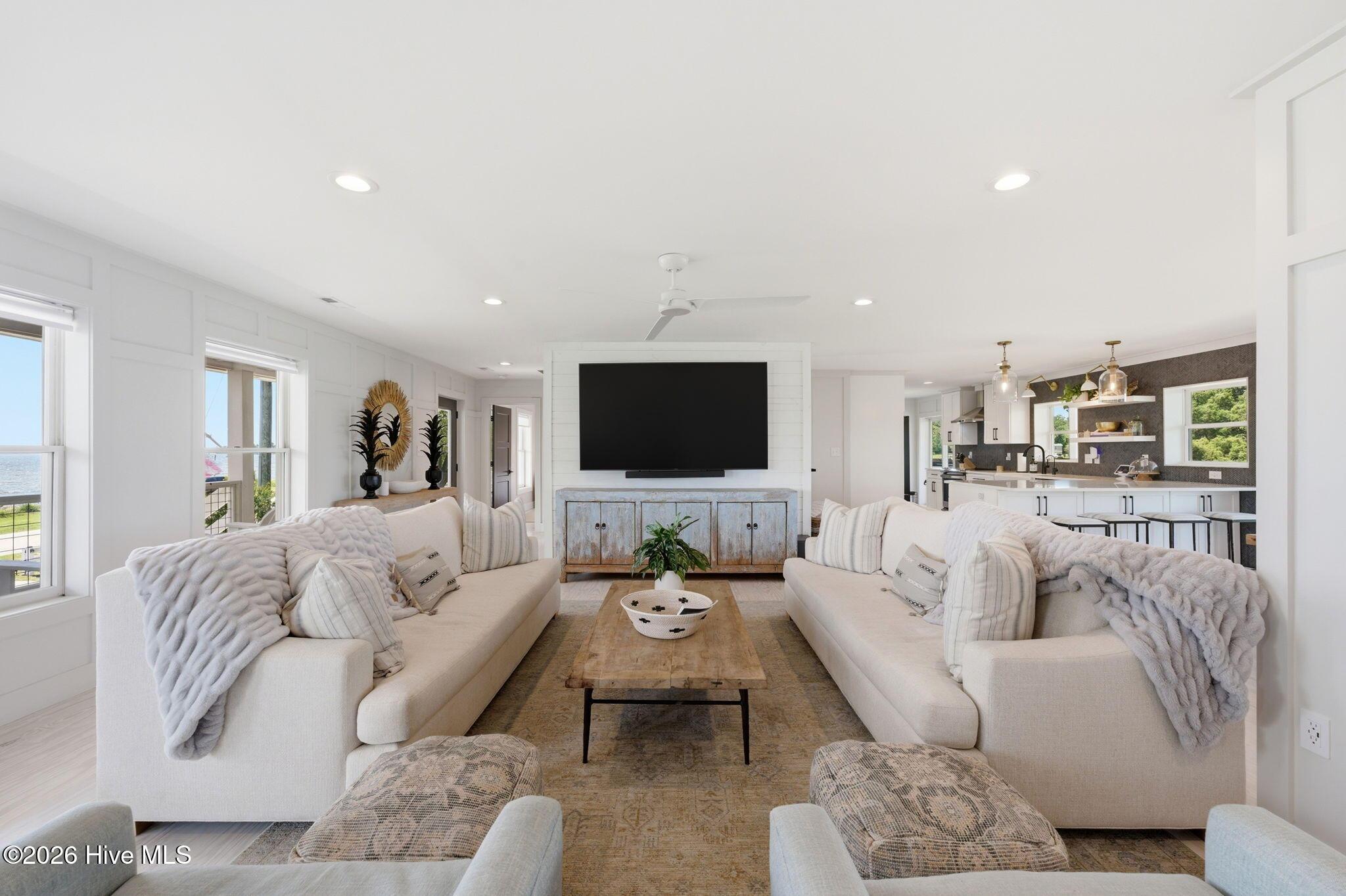 Image 3: 36-web-or-mls-DSC_4449