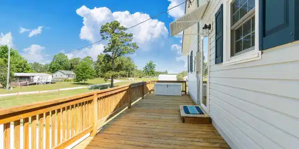 Image 3: 003_Front Porch