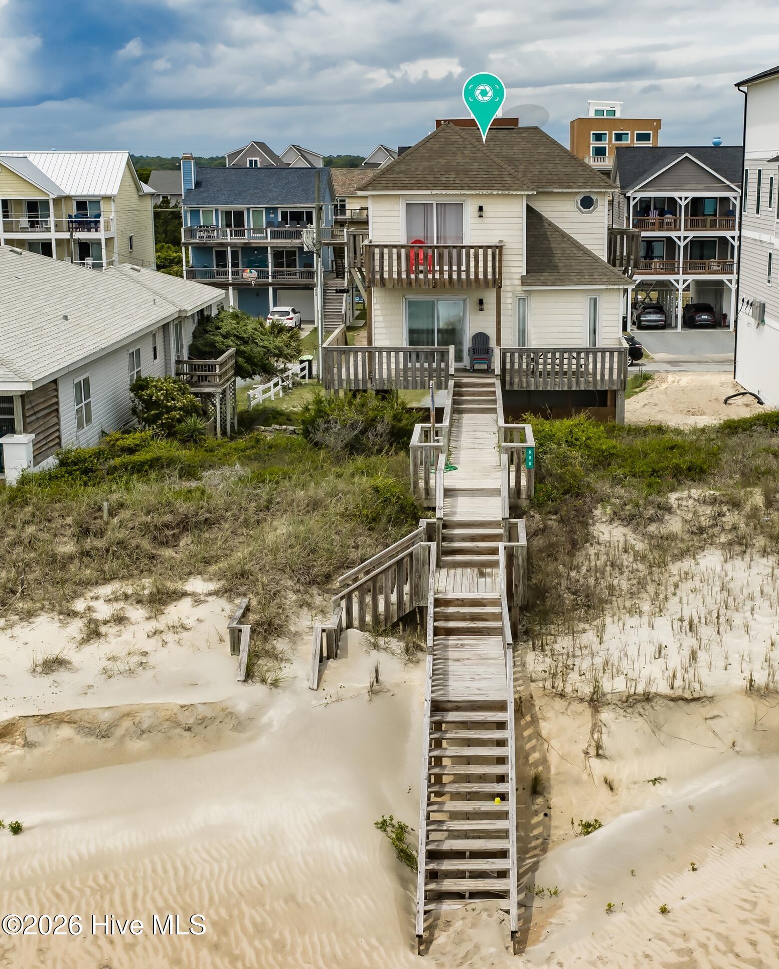Image 1: 608 S. Shore Dr. Main Photo