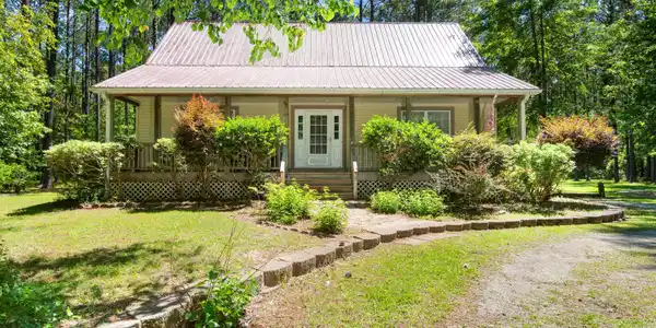 Image 2: 002 Front Exterior