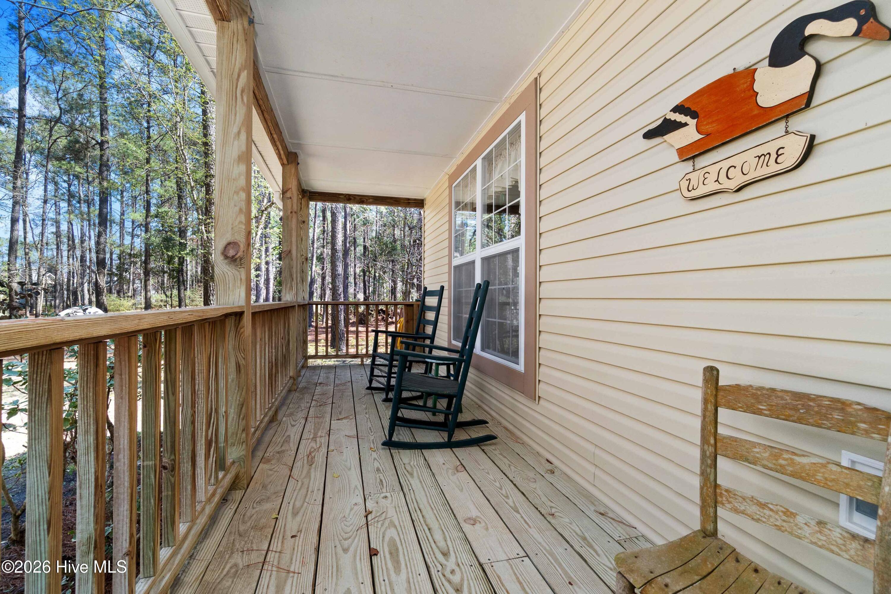 Image 4: 004_Front Porch