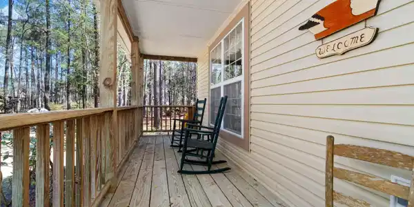 Image 4: 004_Front Porch