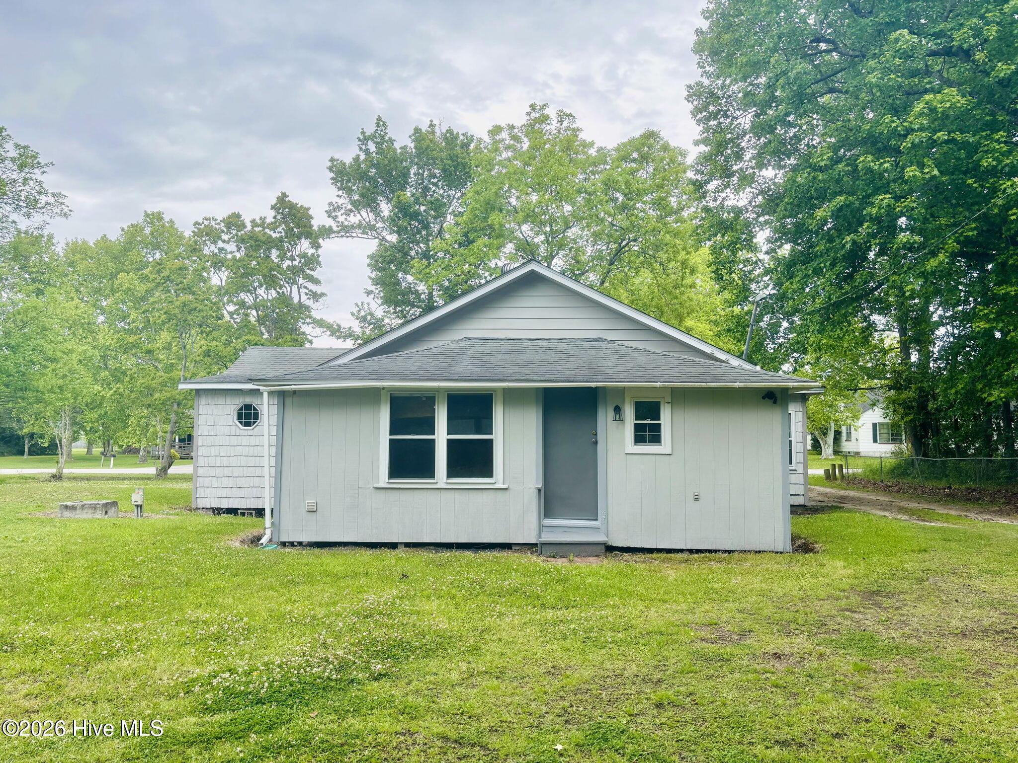Image 2: Rear View of Home
