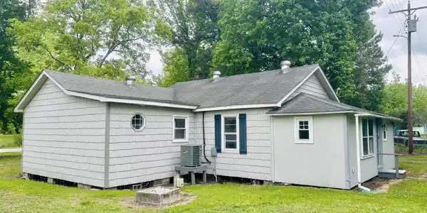 Image 3: Left Rear Side of Home