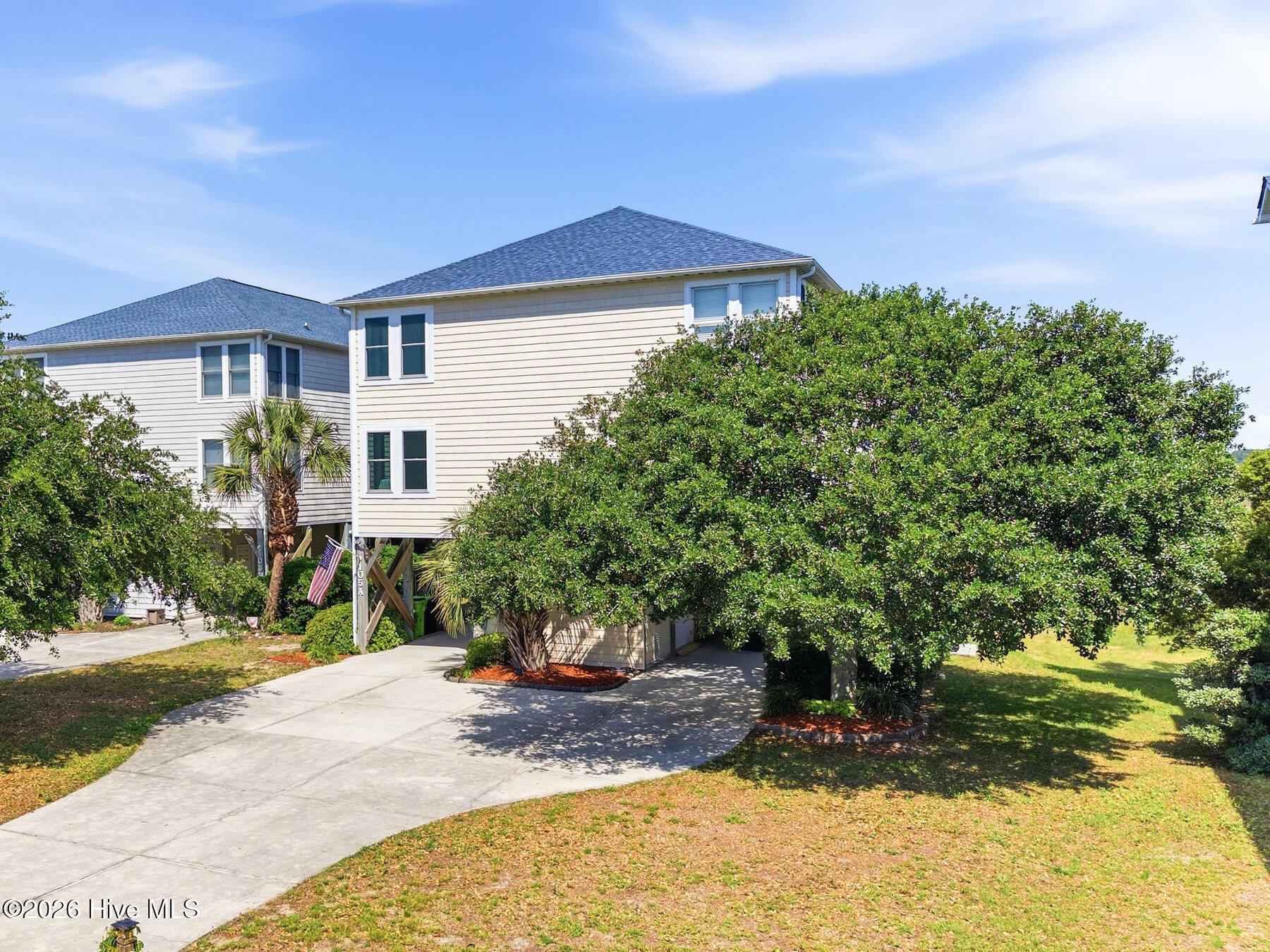 Image 3: 002_105_a_bay_drive-2_816