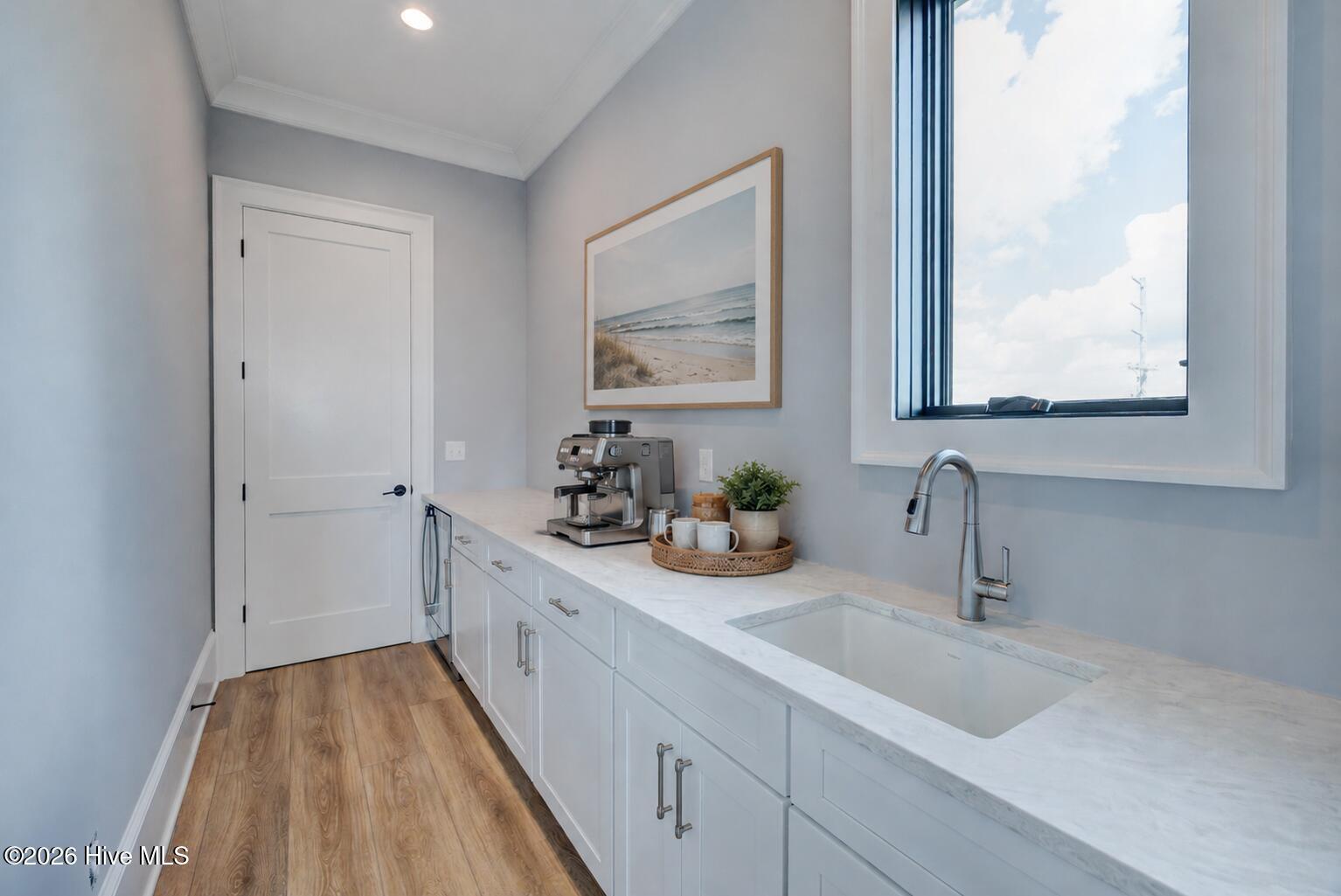 Image 4: pantry