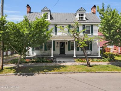 208 Johnson Street