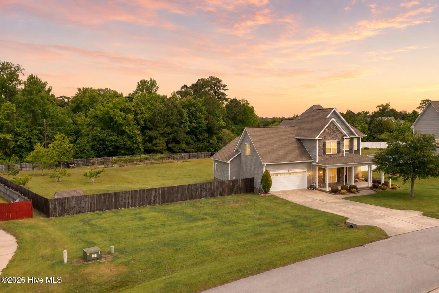Image 2: 307 Stella Bridge Way Dr
