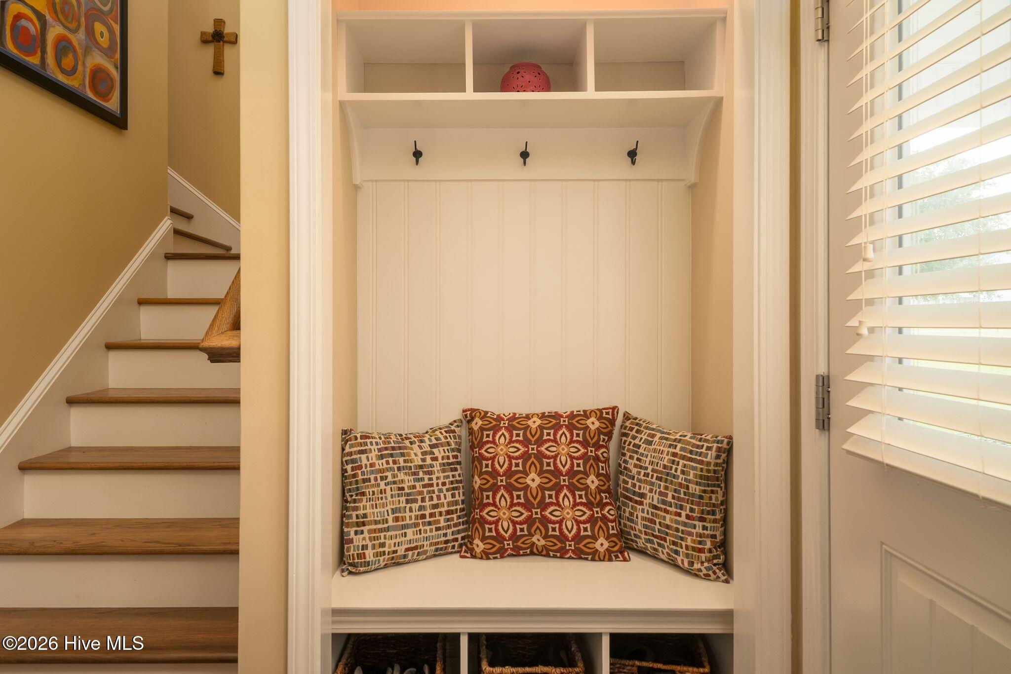 Image 4: built-in mudroom bench