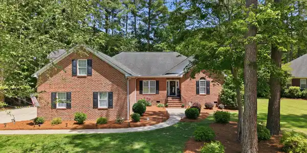 125 Thames Lane