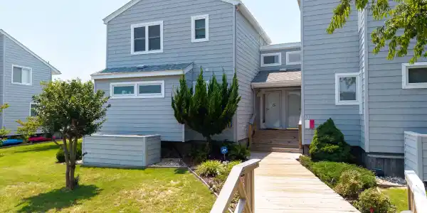 1318 Duck Road