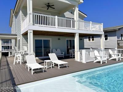 3527 E Beach Drive