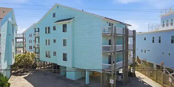 Image 3: 5-web-or-mls-DJI_20260520110741_0539_D