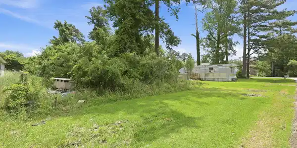 104 Hickory Hills Court