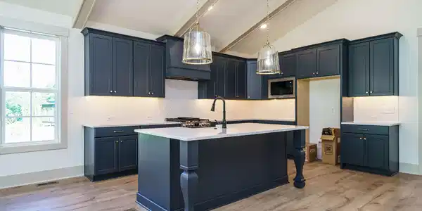 Image 3: Similar Construction Kitchen