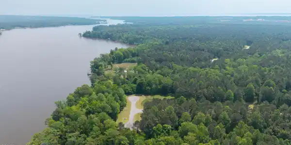 Image 3: 304 Plantation Circle-06 (1)