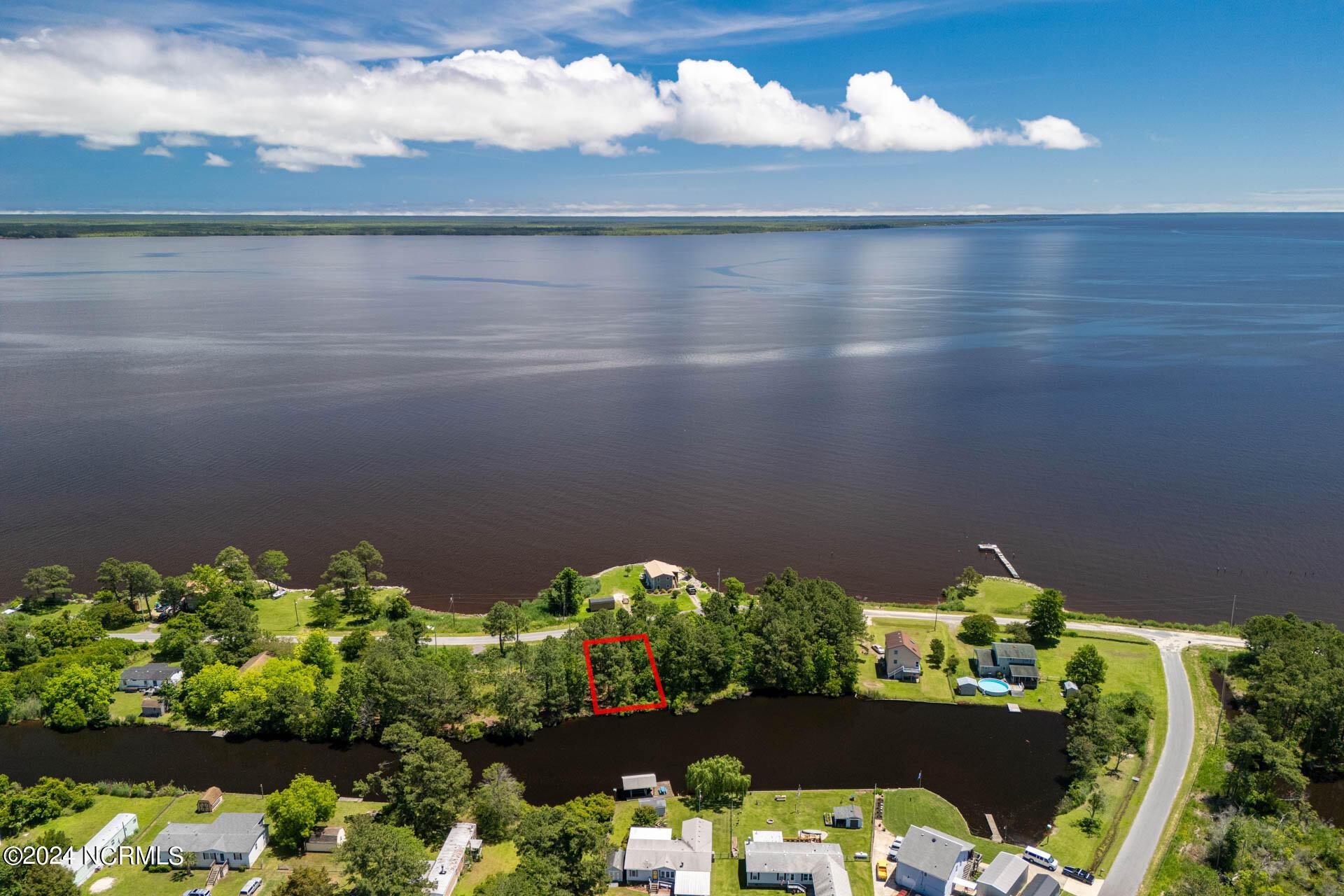 Image 3: 02-0 DRIFTWOOD DR - Drone-2-Lines