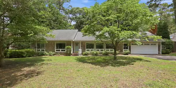 114 E Fairway Drive