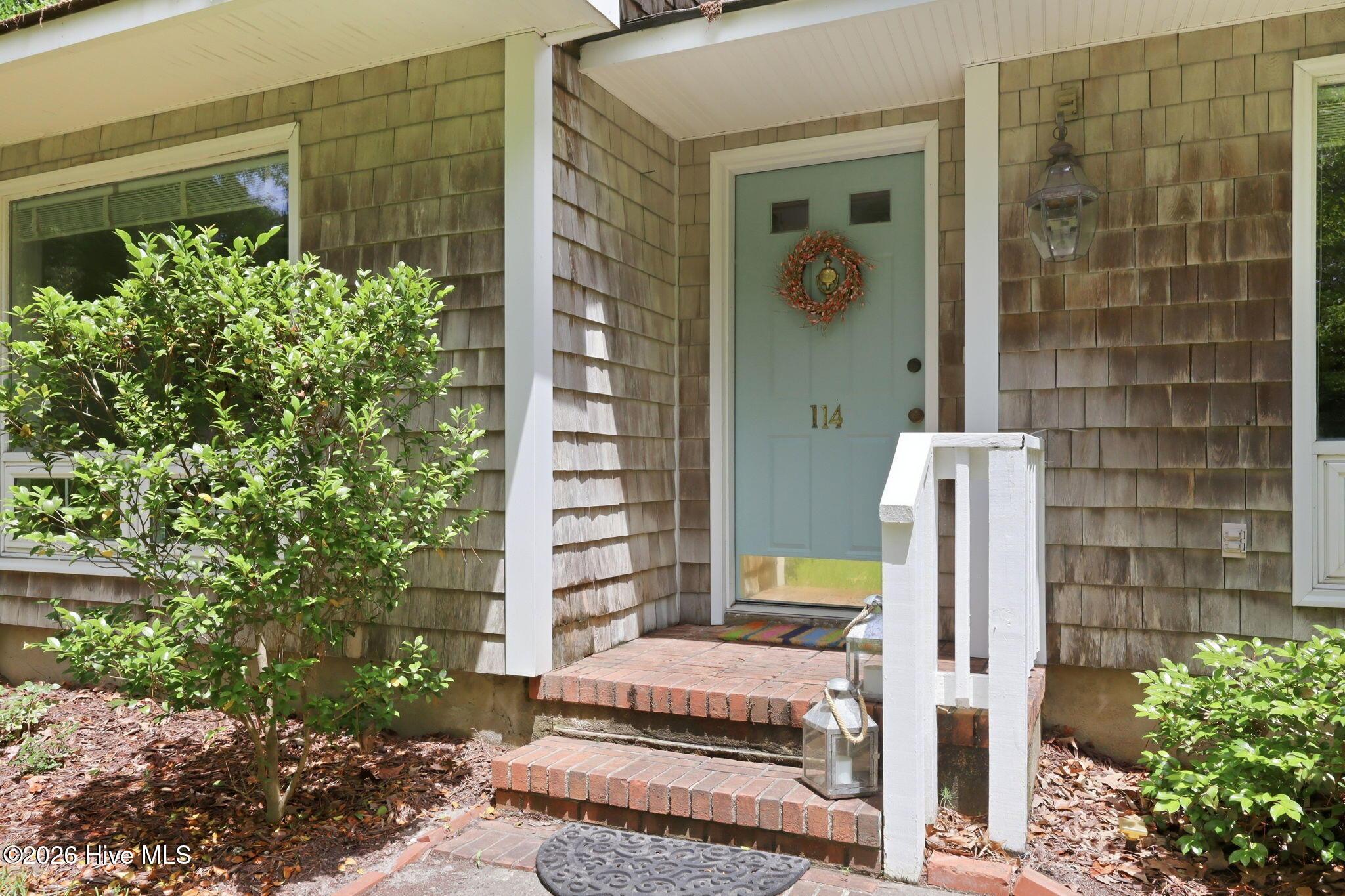 Image 3: 49-web-or-mls-IMG_1070