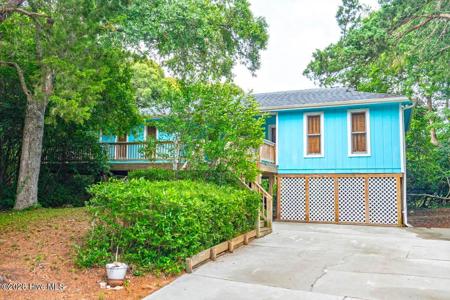 112 James Drive