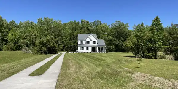 Image 2: 01