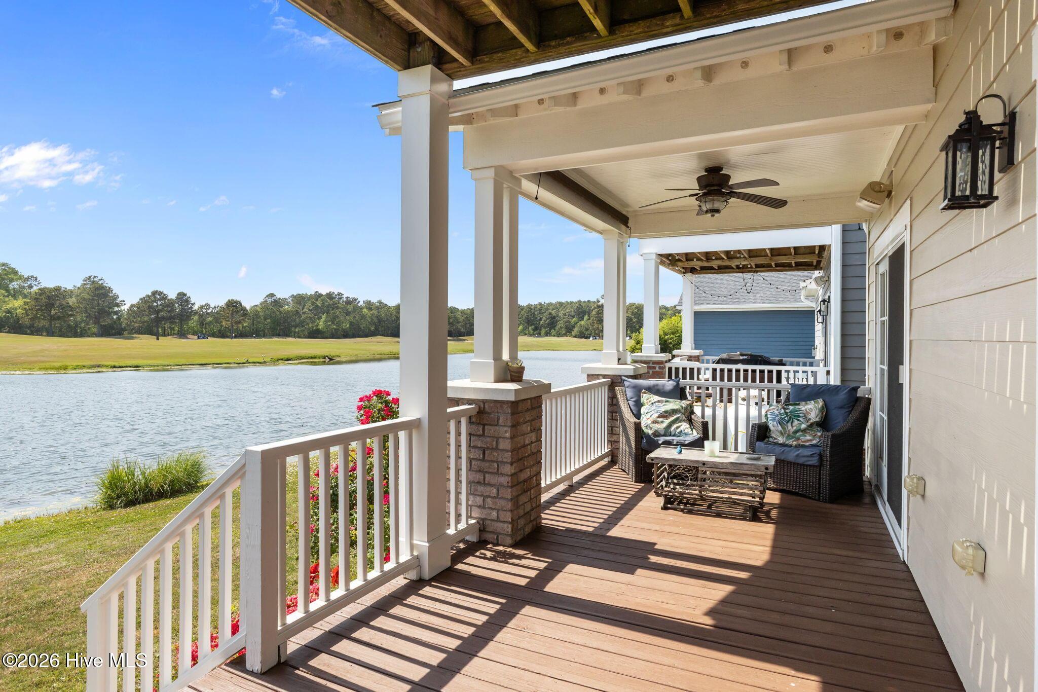 Image 3: Rear Porch