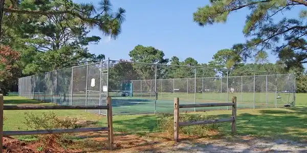 Image 3: 002_Tennis Court